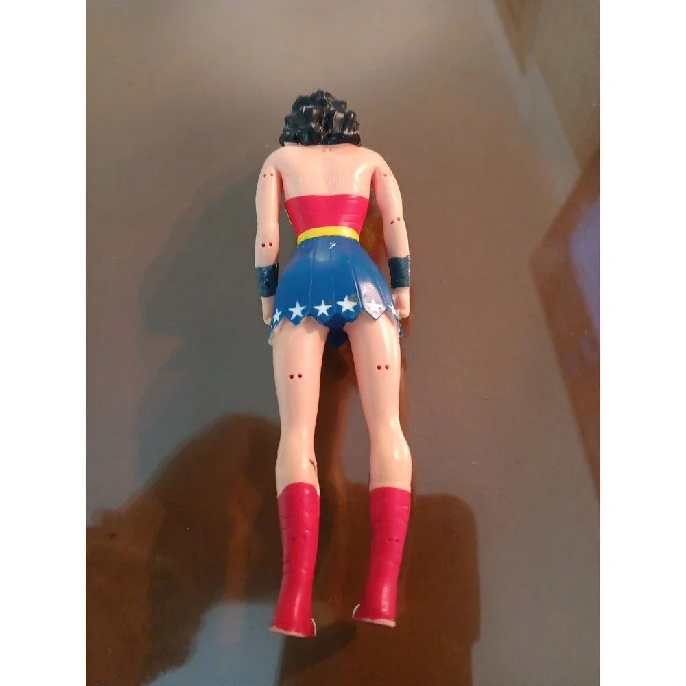 DC Comics Wonder Woman Posable Rubber NJCroce Action Figure Toy S13